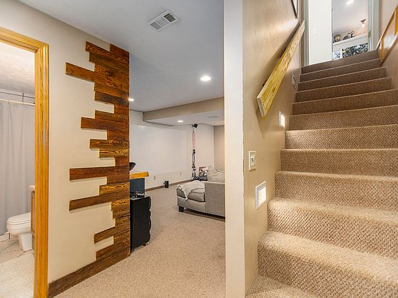 4th image of 3251 Rollingview Ct