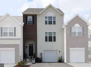 5356 Spring Ridge Dr E, Macungie, PA 18062