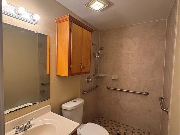 4th image of 2701 S Midway Rd #8