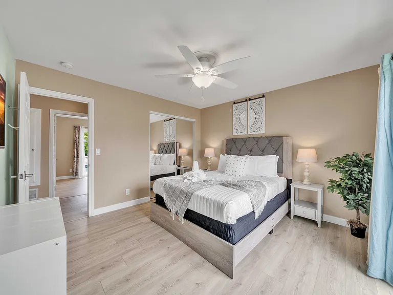 8251 Newman Ave — Photo 12
