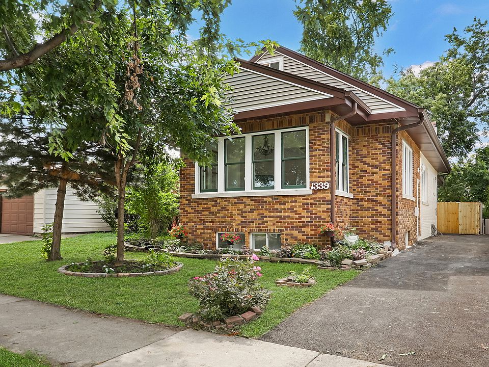 1st image of 1339 Willow Ave
