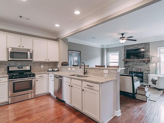 5th image of 221 Mansfield Dr Lot 147