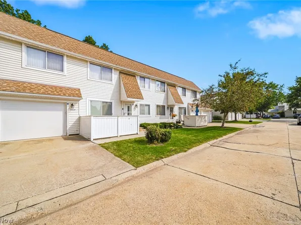 5428 Haven Ct APT A, Willoughby, OH 44094