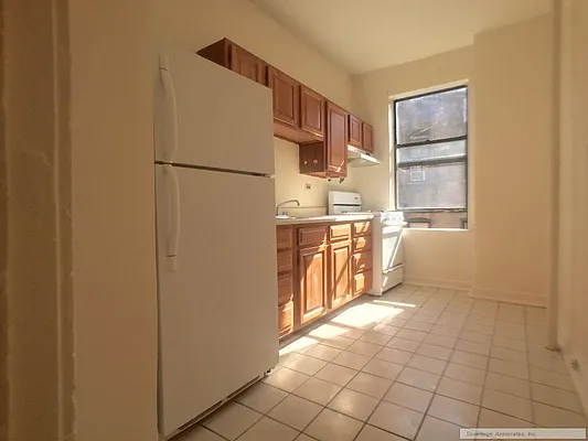 Rented by Sovereign Associates | media 10