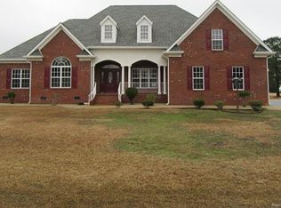 4545 Bent Grass Dr, Fayetteville, NC 28312