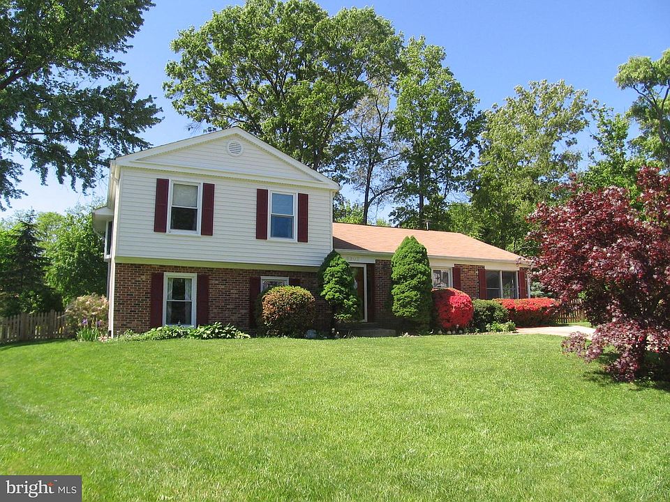 1st image of 6907 Hard Rock Ct