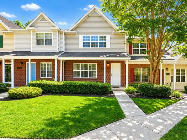 8264 Rudolph Rd, Charlotte, NC 28216