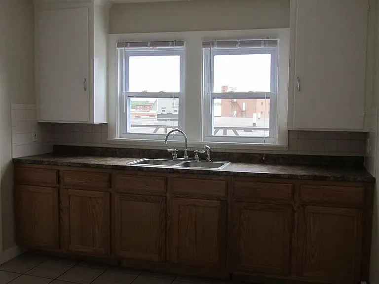 13 Bacon St — Photo 4