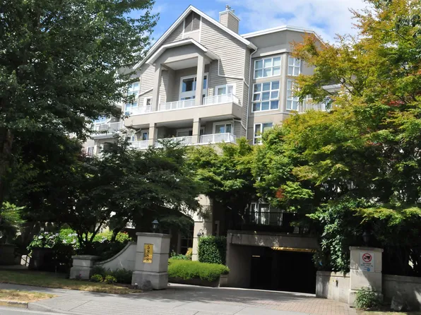 5888 Dover Cres #302, Richmond, BC V7C 5R9
