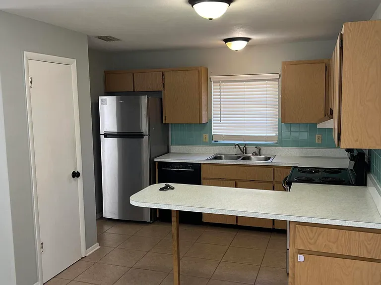 3945 Trinidad Ave — Photo 6