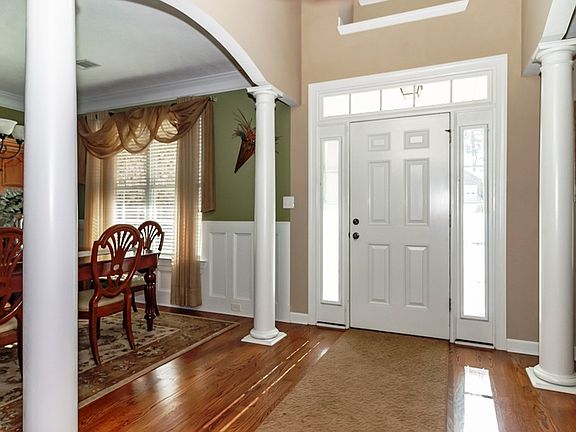3rd image of 5137 Wells Dr