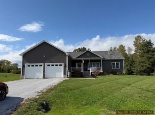 68 Firefly Lane St, Saint Albans, VT 05478