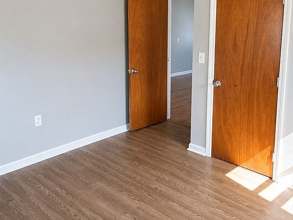 3rd image of 72 Pitman St #3R