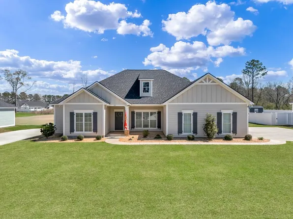 231 Hollister Dr, Albany, GA 31721