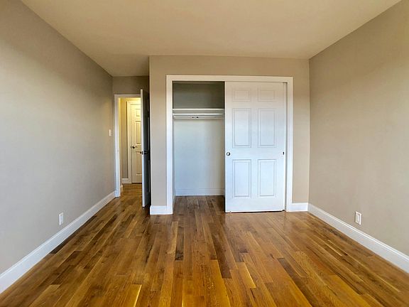 5th image of 80 Riverdale Ave