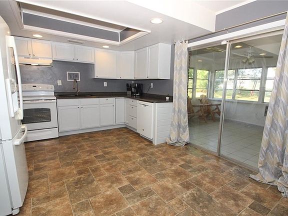 2nd image of 1038 Fountainhead Dr