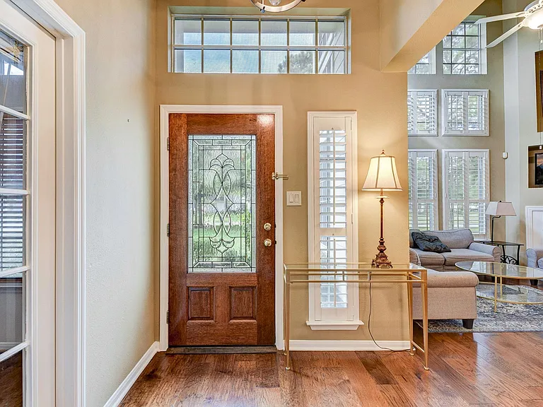 10222 Thornleaf Ln — Photo 3