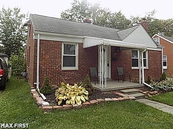 2nd image of 23830 Deziel St