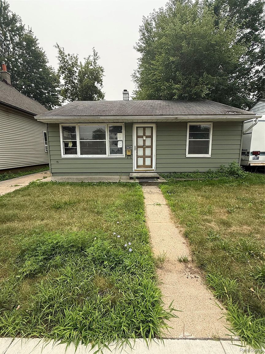 1478 E Harry Ave, photo 1