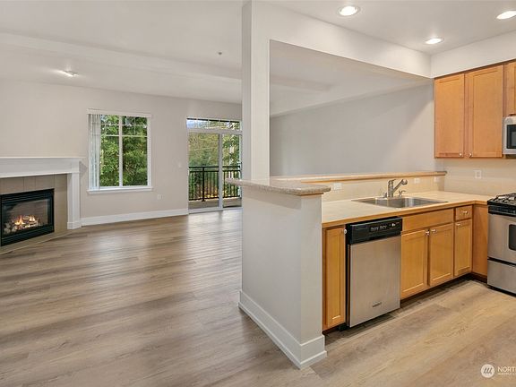 3rd image of 5501 Lakemont Boulevard SE #104