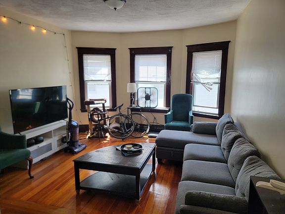 4th image of 23-25 West St #2