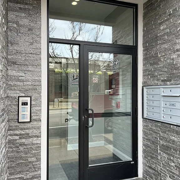 734 South St #8 — Photo 19