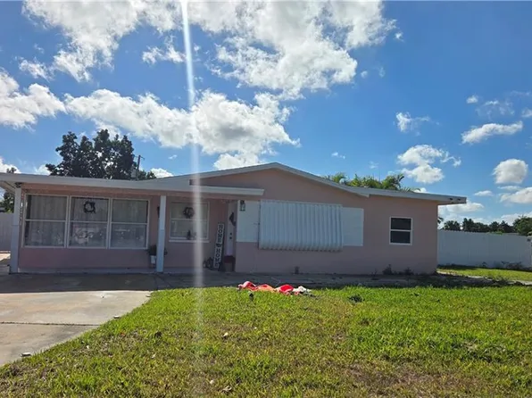 10 E Jersey RD, LEHIGH ACRES, FL 33936