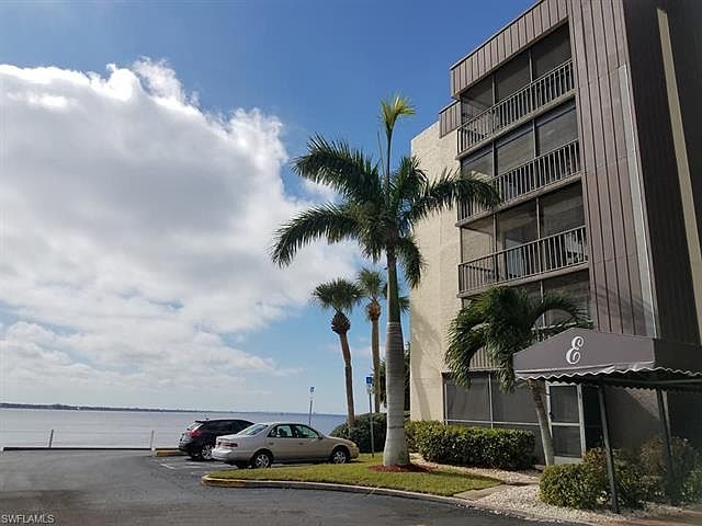 1st image of 3460 N Key Dr APT 215