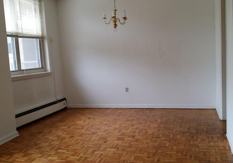 1st image of 1301 N Harrison St APT 1208