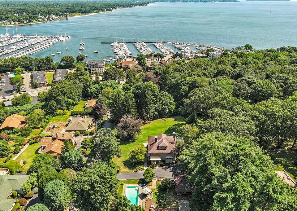 54 Highland Ave, Warwick, RI 02886 MLS 1341537 Zillow
