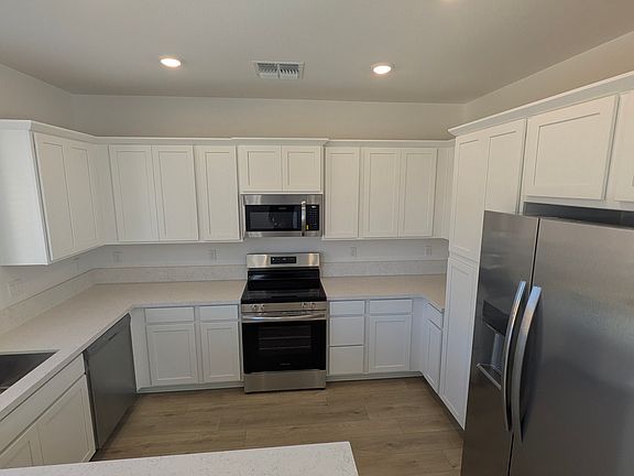Unfurnished Kitchen