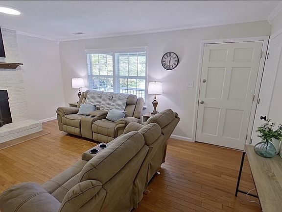 3rd image of 2700 Brantley Dr