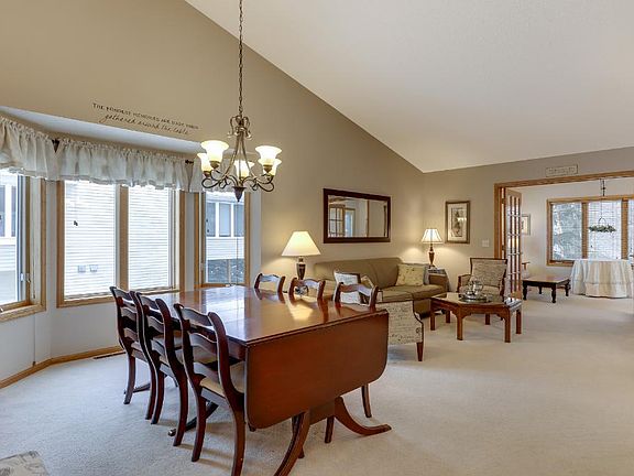 4th image of 4063 Alpine Ave
