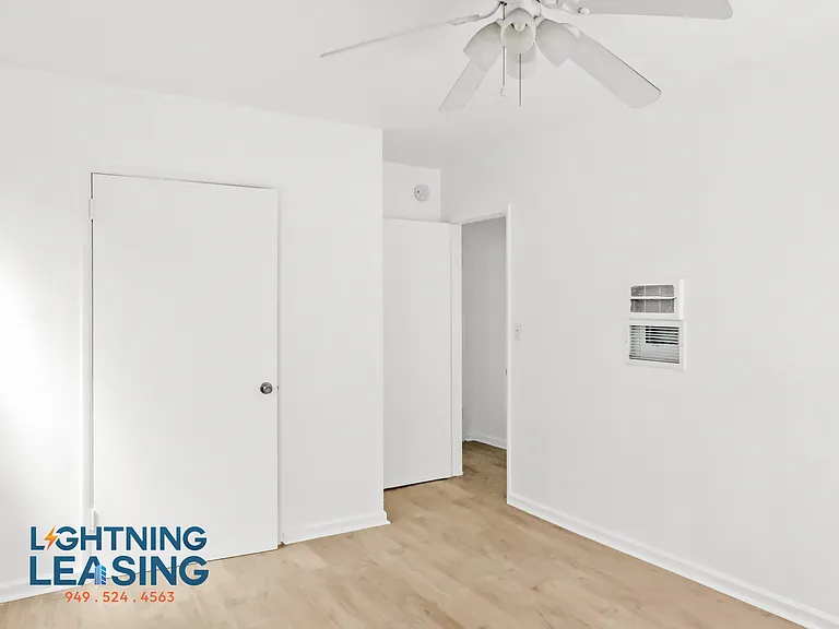 12805 Vanowen St #1 — Photo 4