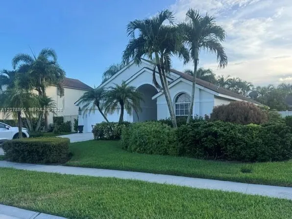 12741 Meadowbreeze Dr, Wellington, FL 33414