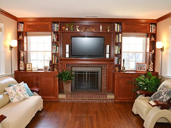 4th image of 5858 Kilmer Ln