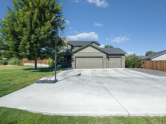 2nd image of 1276 S Keller Pl