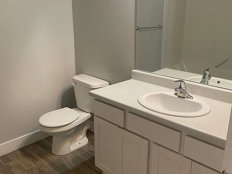 90 W Silver Springs Dr — Photo 13