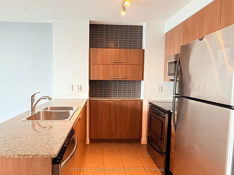 11 Brunel Ct #1501 — Photo 9