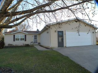 112 Wabeno St, Randolph, WI 53956