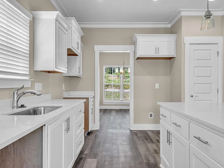 117 Traveller Ln — Photo 14