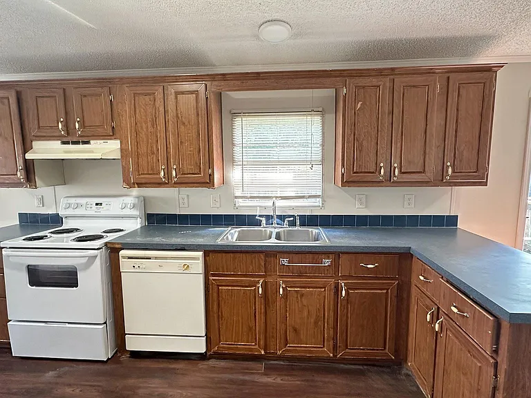 16487 Brittany Way — Photo 11