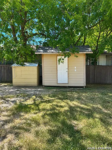 507 Cantrell Dr #B — Photo 2
