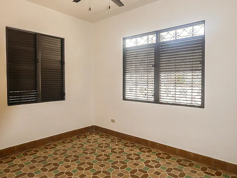 423 Calle R — Photo 15