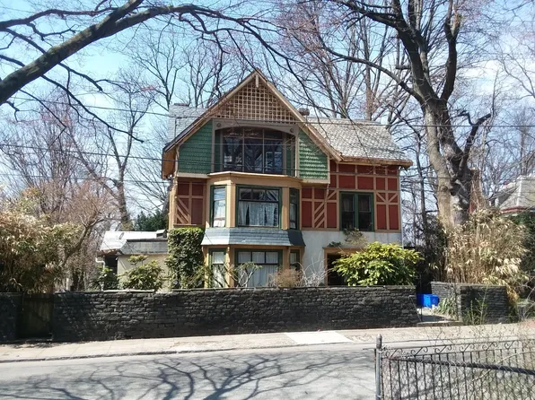45 E Penn St, Philadelphia, PA 19144