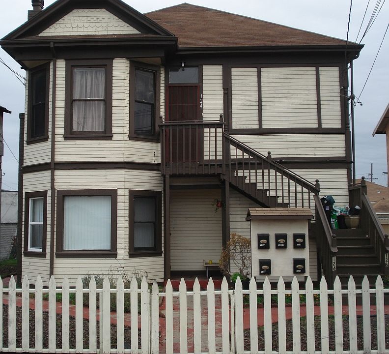 1st image of 122 S 11th St #124