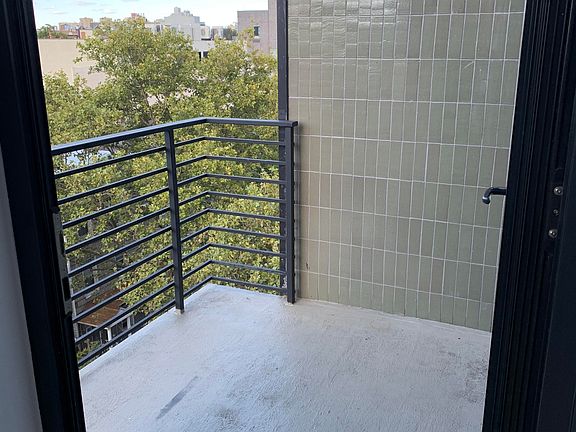 2nd image of 100 Ainslie St APT 6C