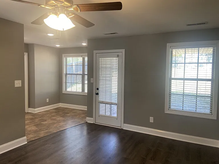 737 Inver Ln — Photo 28