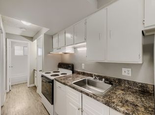 Parkwood Plaza, Denver, CO 80219