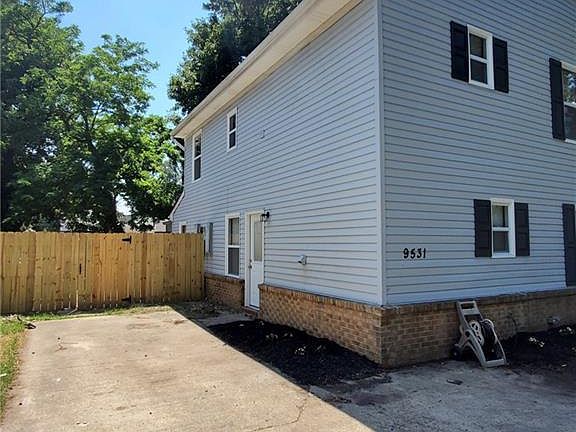 3rd image of 9531 Atlans St